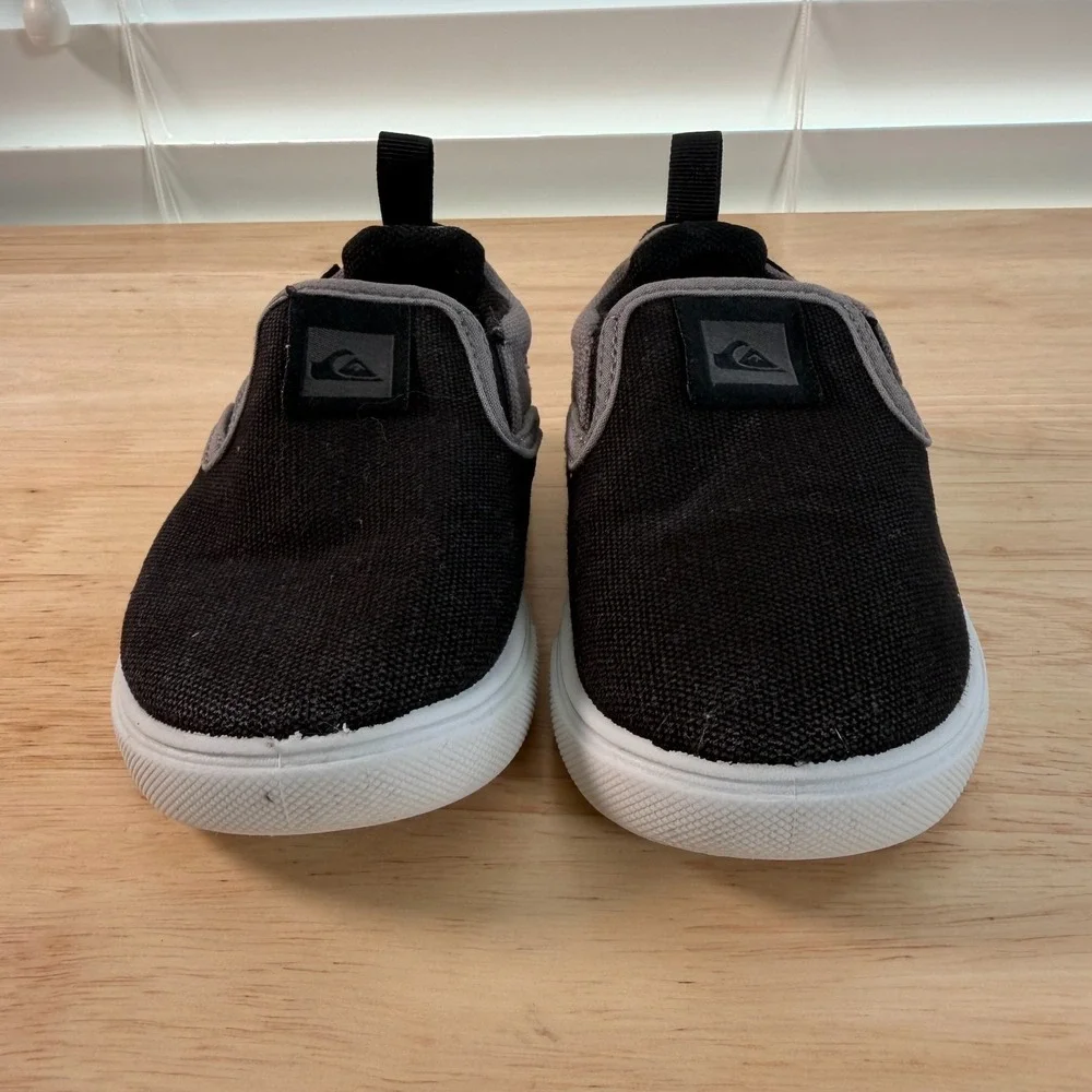 Quiksilver Sneakers Boys Black Gray Canvas Slip-On Low Top Casual Shoes - 7